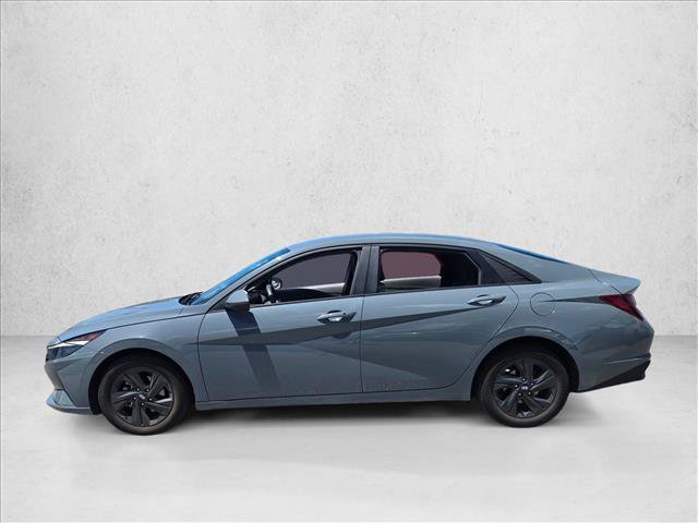 Used 2022 Hyundai Elantra SEL w/ Convenience Package FWD image 6