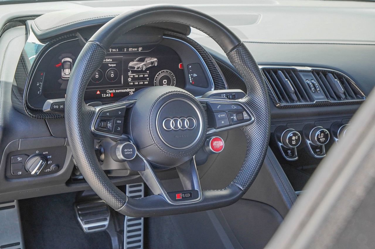 Used 2021 Audi R8 V10 w/ Premium Package RWD image 21