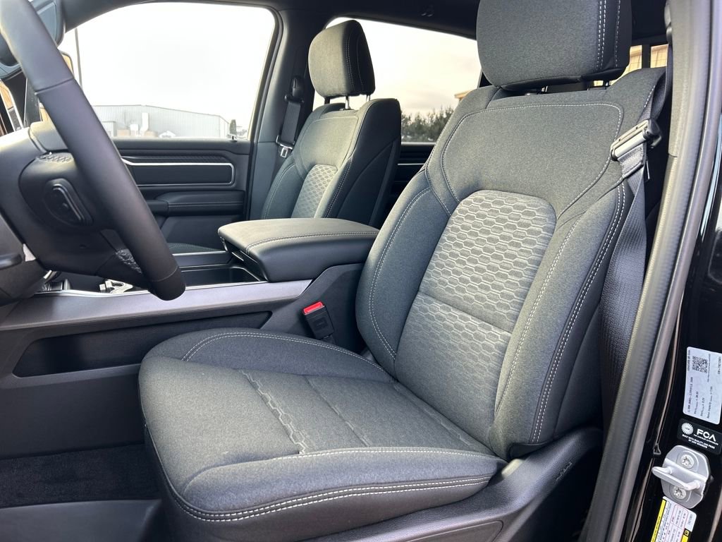 New 2026 RAM 1500 Big Horn AWD/4WD image 15