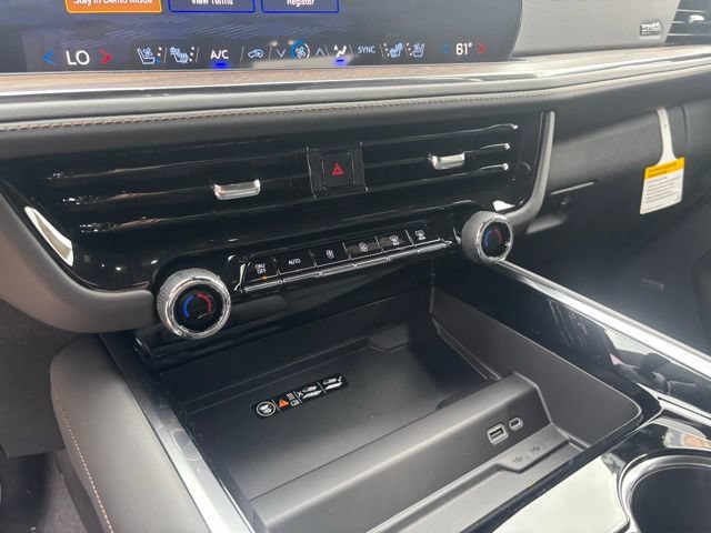 New 2026 Chevrolet Tahoe High Country w/ Sun And Tow Package AWD/4WD image 23
