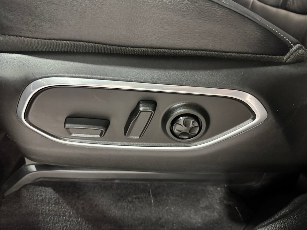 Used 2022 Jeep Wagoneer Series III w/ Flexible Seating Group AWD/4WD image 19