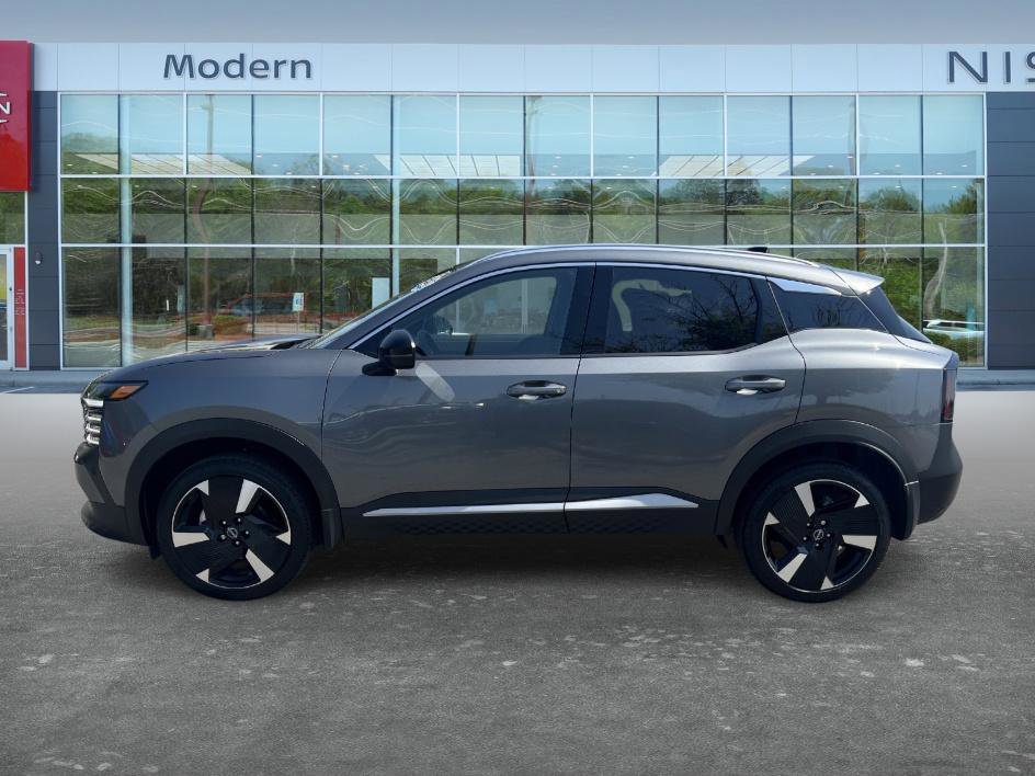 Certified 2026 Nissan Kicks SR FWD image 8