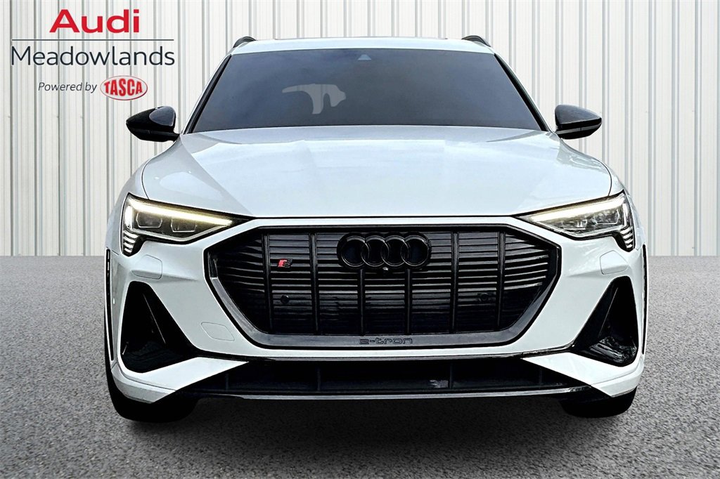 Used 2022 Audi e-tron S Premium Plus w/ 21" Black Optic Package image 2