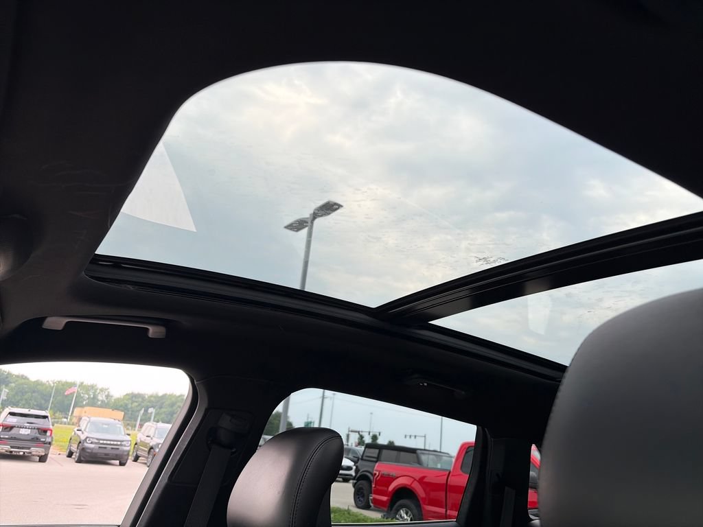 Used 2017 Lincoln MKX Reserve AWD/4WD image 23