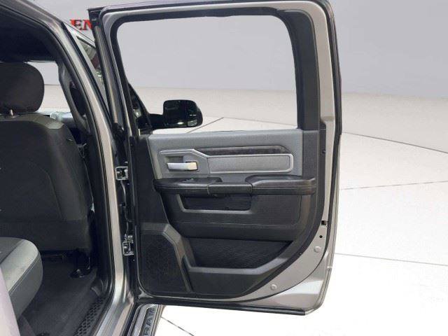 Used 2022 RAM 2500 Big Horn AWD/4WD image 47