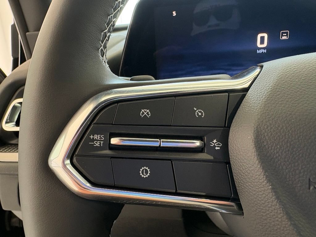 New 2026 Chevrolet Traverse LT w/ Midnight/Sport Edition FWD image 4