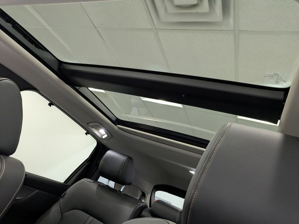 Used 2025 MAZDA CX-90 3.3 Turbo w/ Premium Sport Pkg image 21