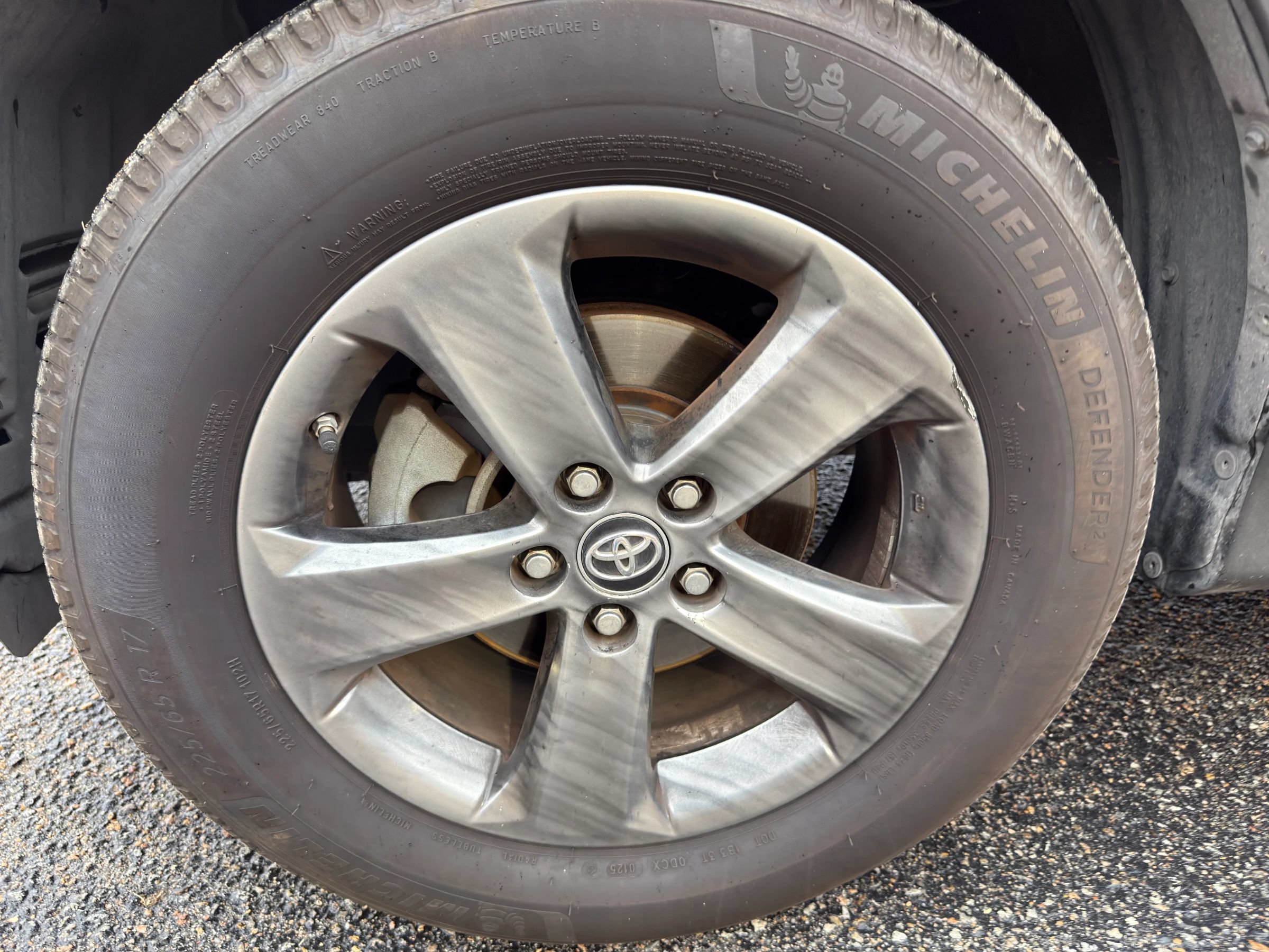 Used 2016 Toyota RAV4 LE FWD image 30