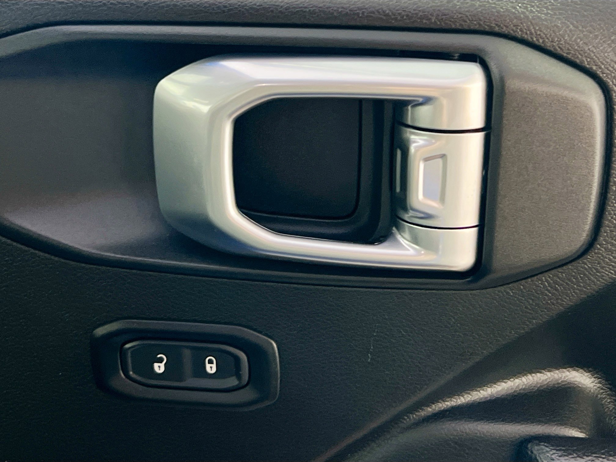 Used 2024 Jeep Gladiator Sport image 32