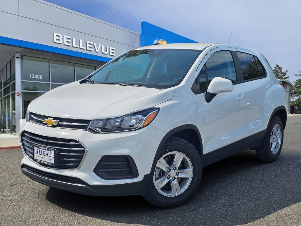 Used 2022 Chevrolet Trax LS w/ Tint and Cruise Package