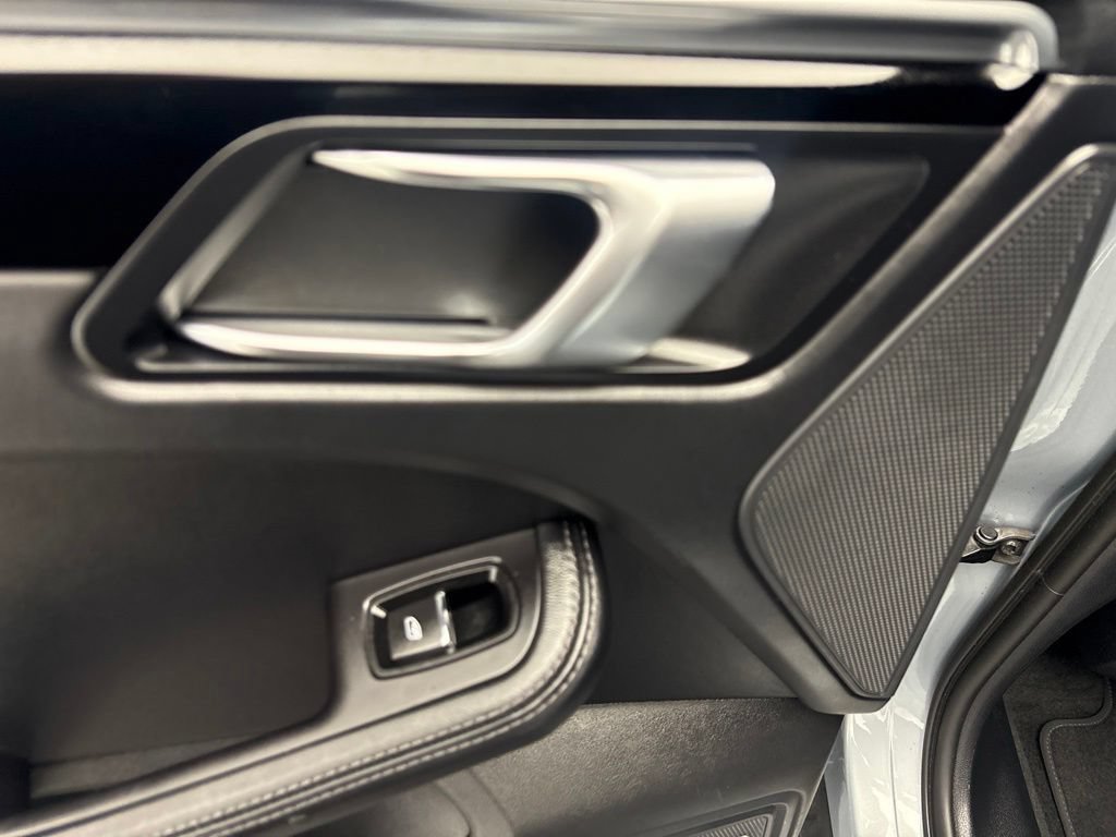 Certified 2024 Porsche Macan Turbo AWD/4WD image 19