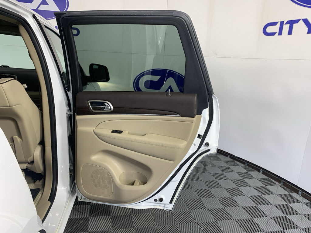 Used 2014 Jeep Grand Cherokee Overland image 37