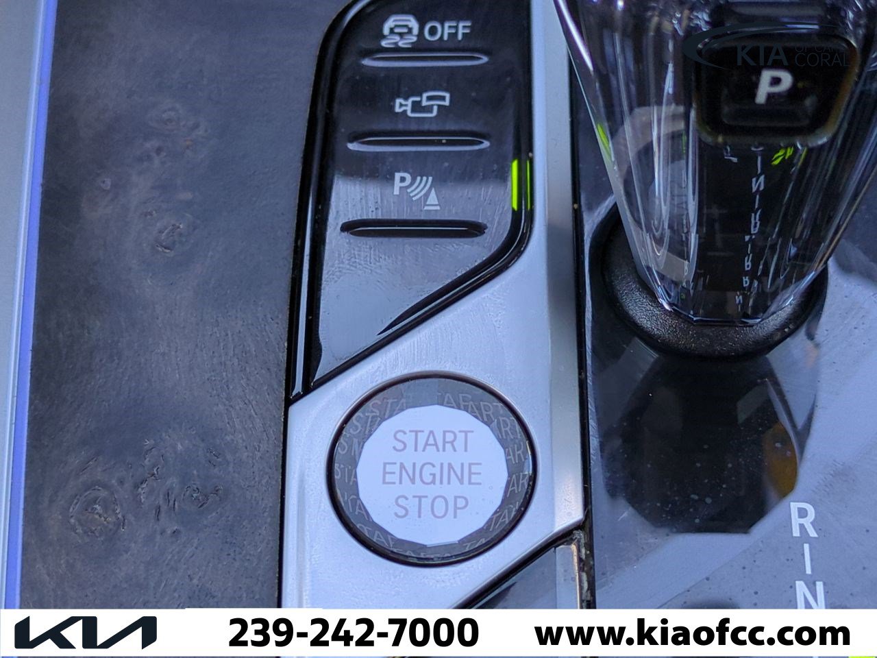 Used 2022 BMW X7 xDrive40i w/ Executive Package image 32