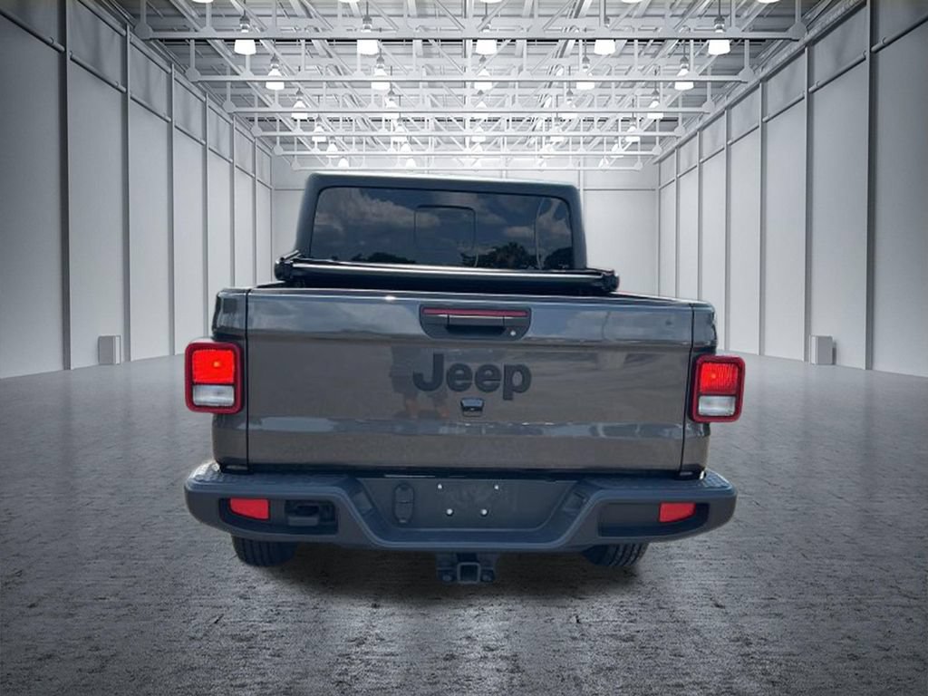 Used 2023 Jeep Gladiator Sport AWD/4WD image 7