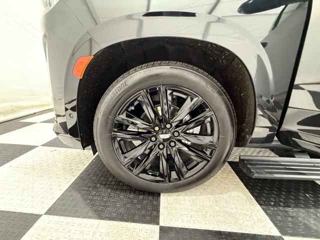 Used 2023 Cadillac Escalade ESV Sport Platinum image 12