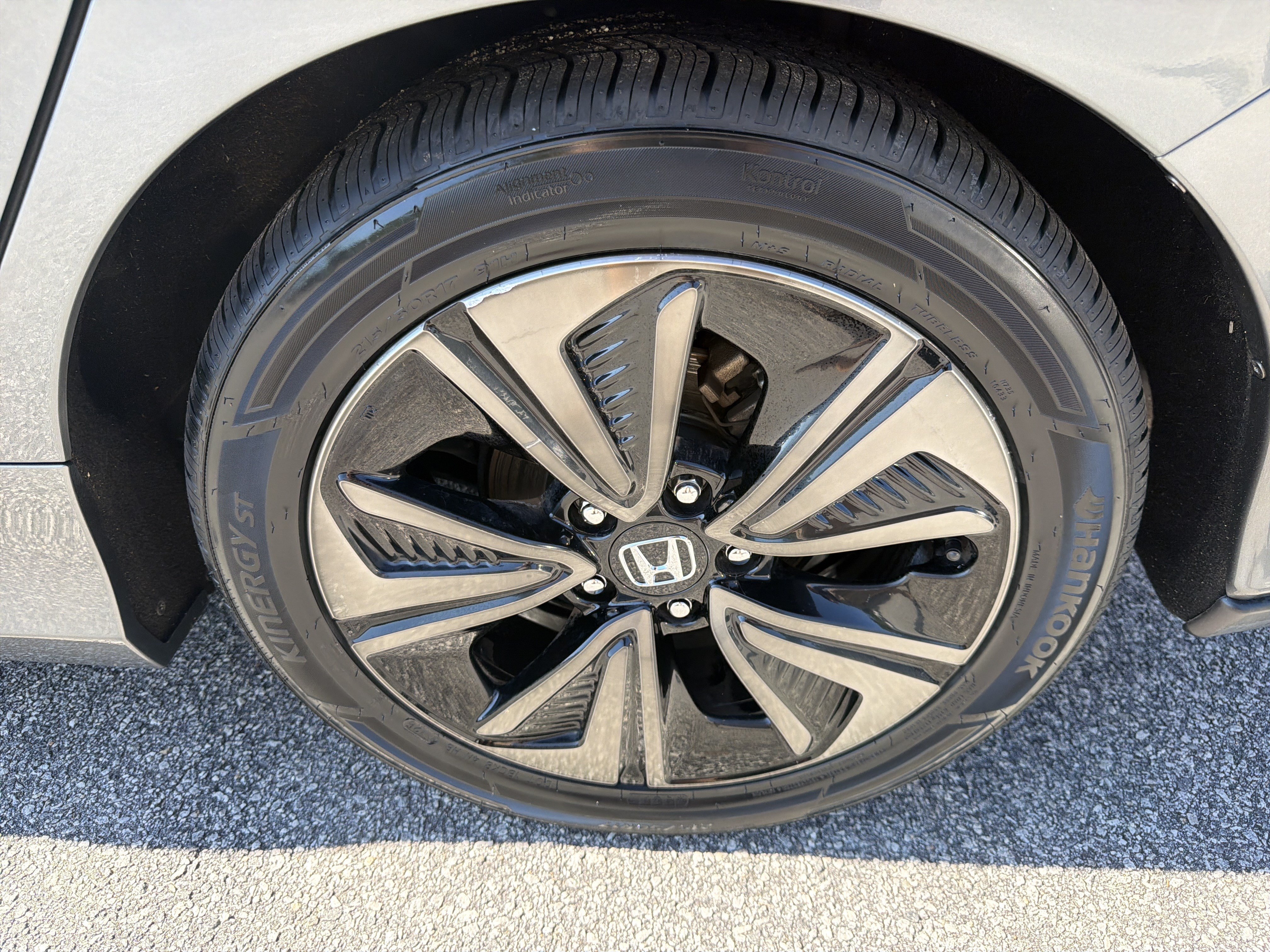 Used 2018 Honda Civic EX image 19