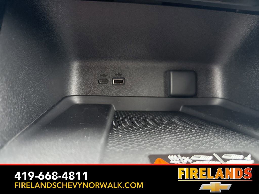 New 2026 Chevrolet Traverse RS w/ LPO, Floor Liner Package image 36