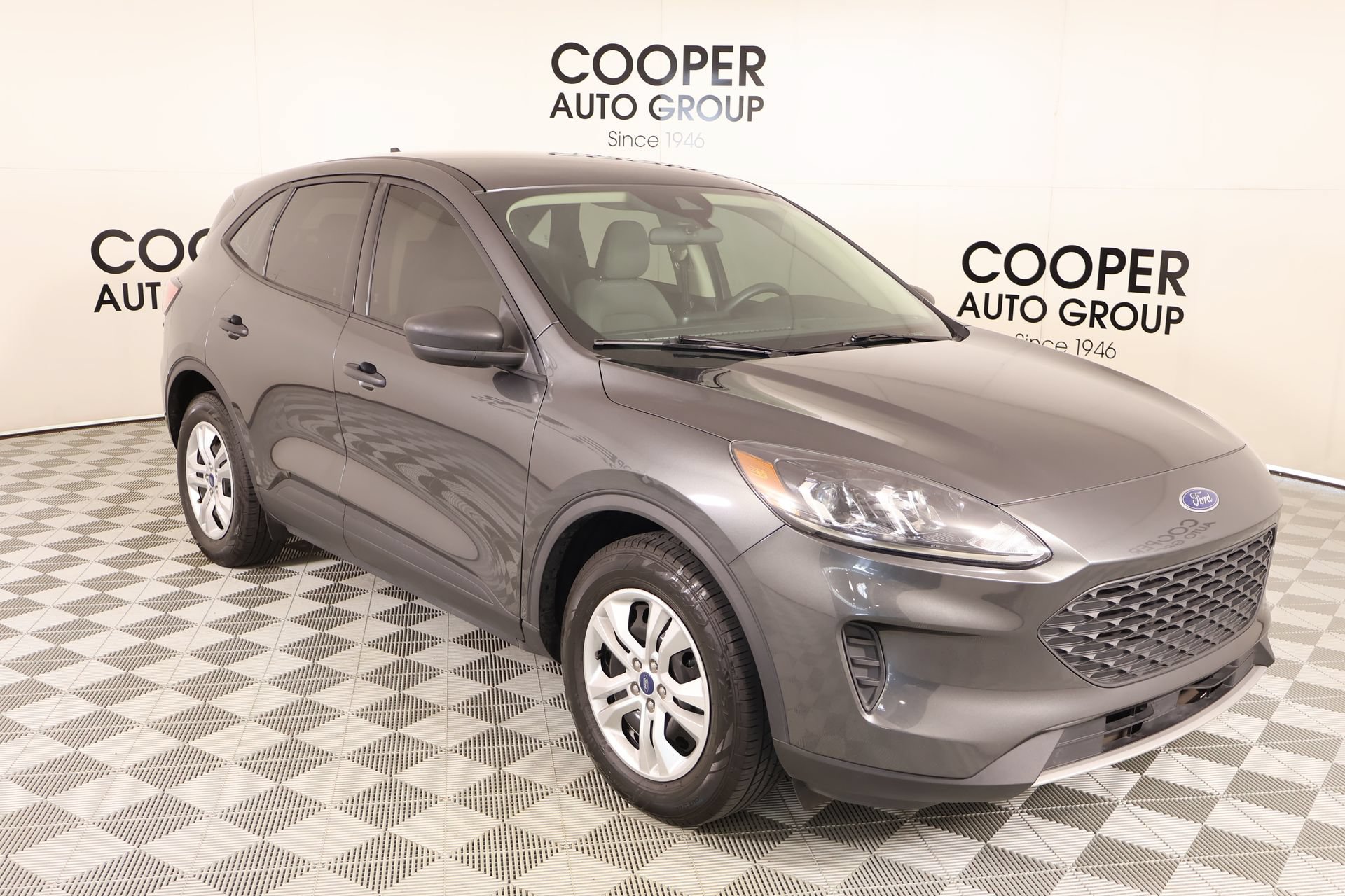 Used 2020 Ford Escape S FWD video 1