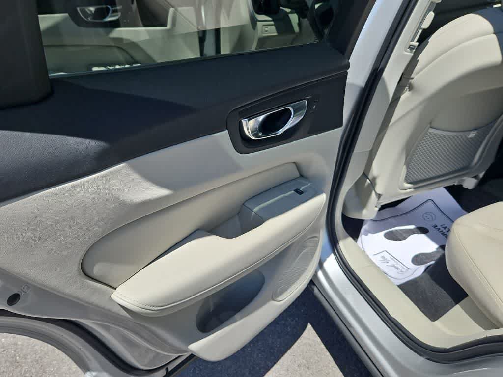 Used 2021 Volvo XC60 T5 Inscription w/ Advanced Package AWD/4WD image 19