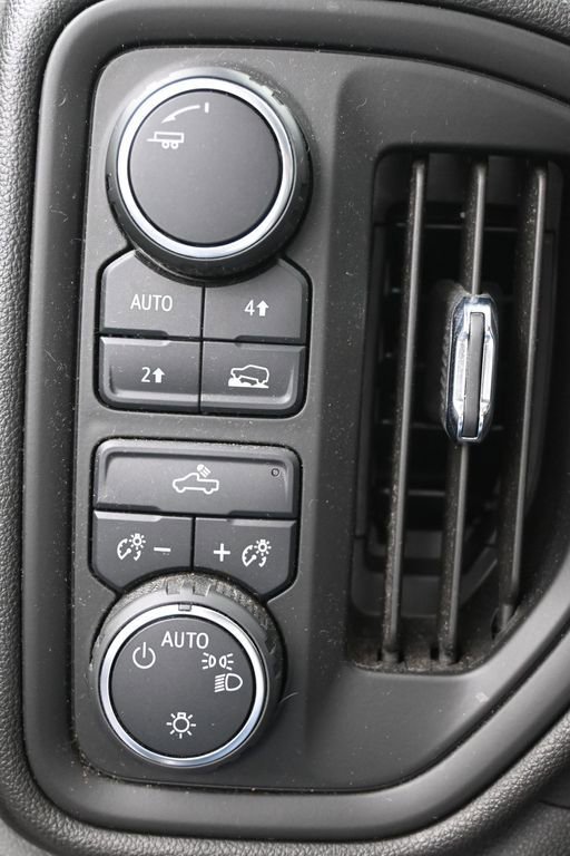 Used 2023 Chevrolet Silverado 1500 Custom w/ LPO, Dark Essentials Package AWD/4WD image 19