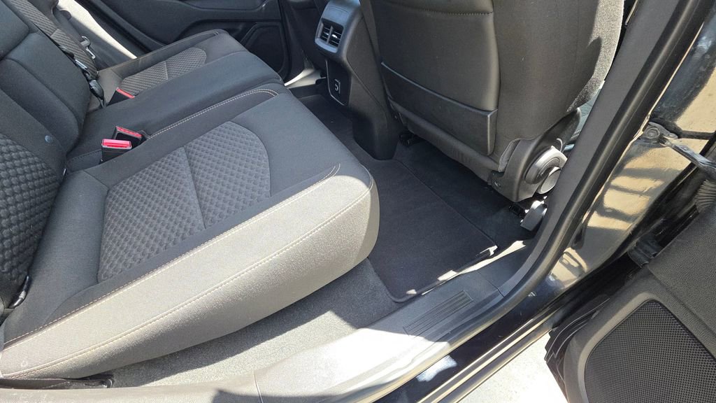 Used 2018 GMC Terrain SLE AWD/4WD image 15