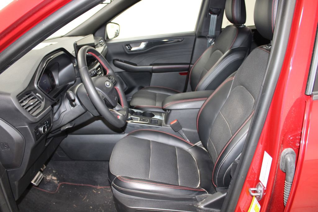 Used 2023 Ford Escape ST-Line w/ Tech Pack #1 image 17