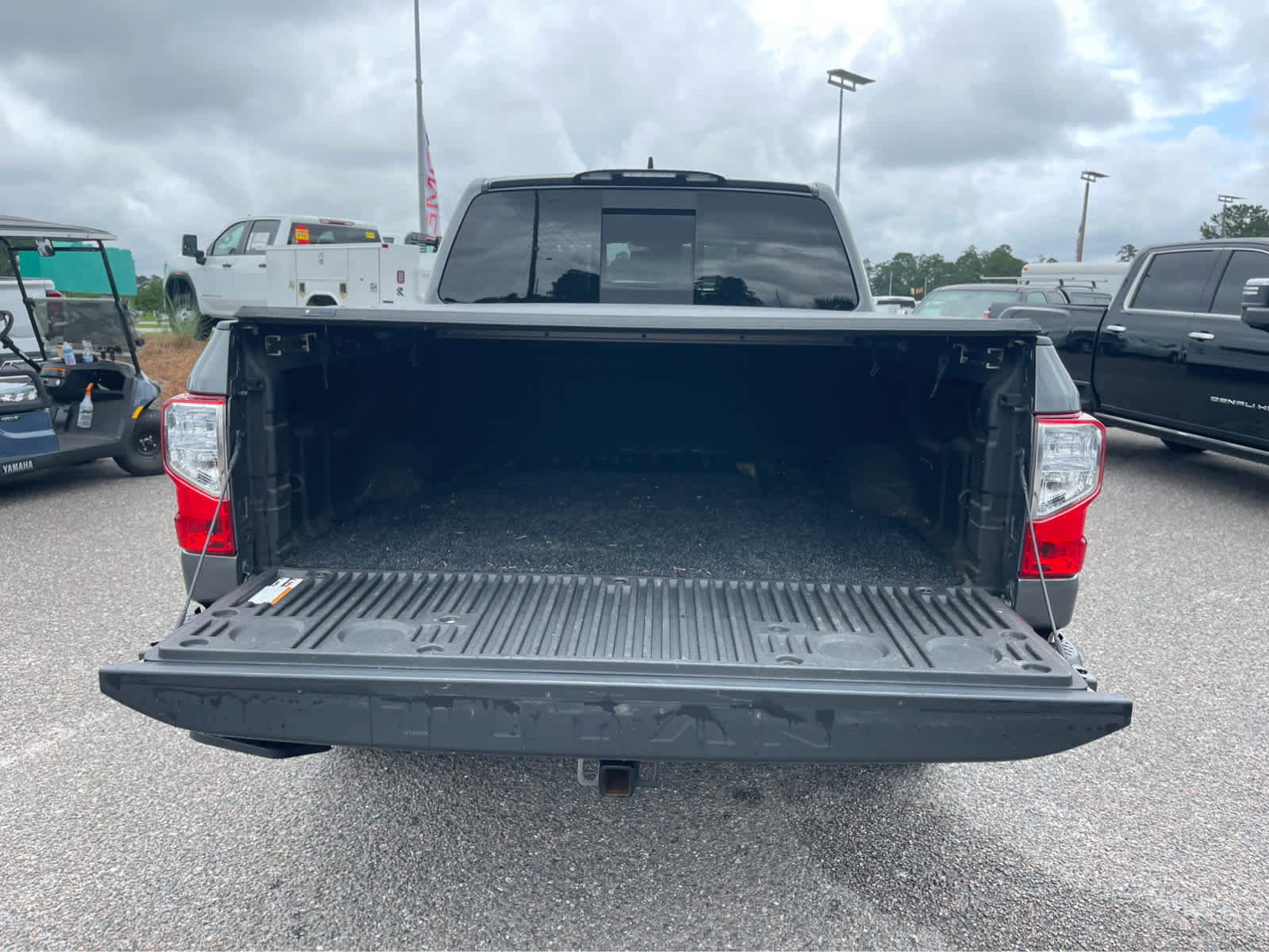 Used 2023 Nissan Titan SV w/ SV Convenience Package RWD image 22