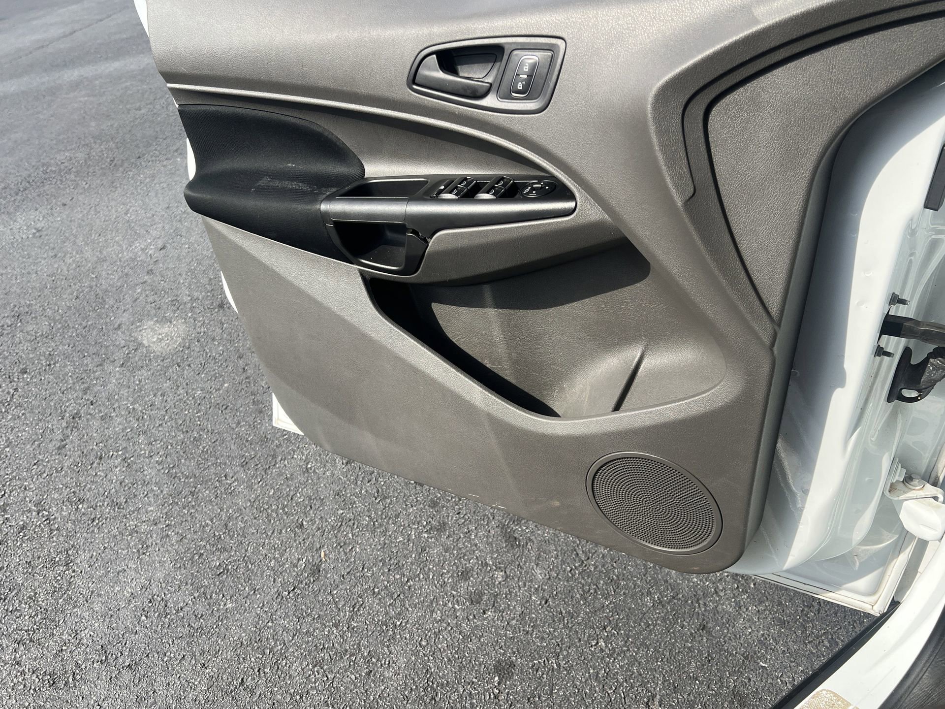 Used 2022 Ford Transit Connect XL w/ Trailer Tow Package image 11