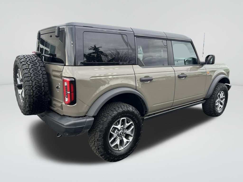Used 2025 Ford Bronco Badlands image 6