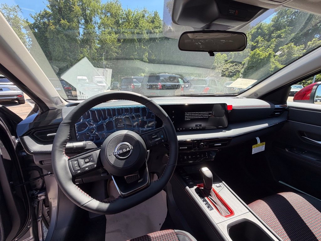 New 2026 Nissan Kicks SR w/ SR Premium Package FWD image 12