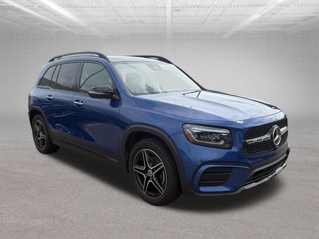 Used 2026 Mercedes-Benz GLB 250 4MATIC image 7