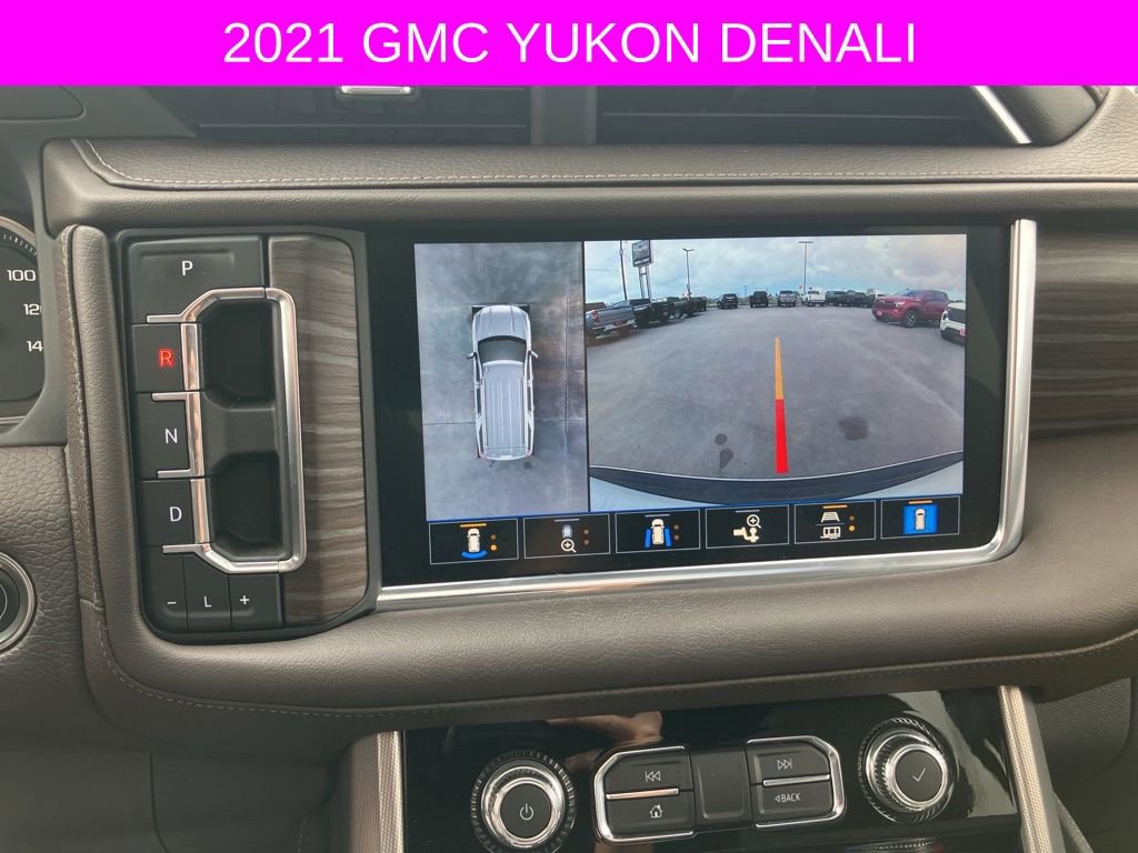Used 2021 GMC Yukon Denali w/ Denali Premium Package image 32