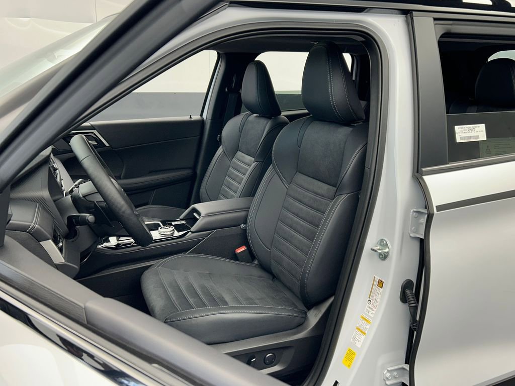 New 2026 Mitsubishi Outlander Trail Edition image 10