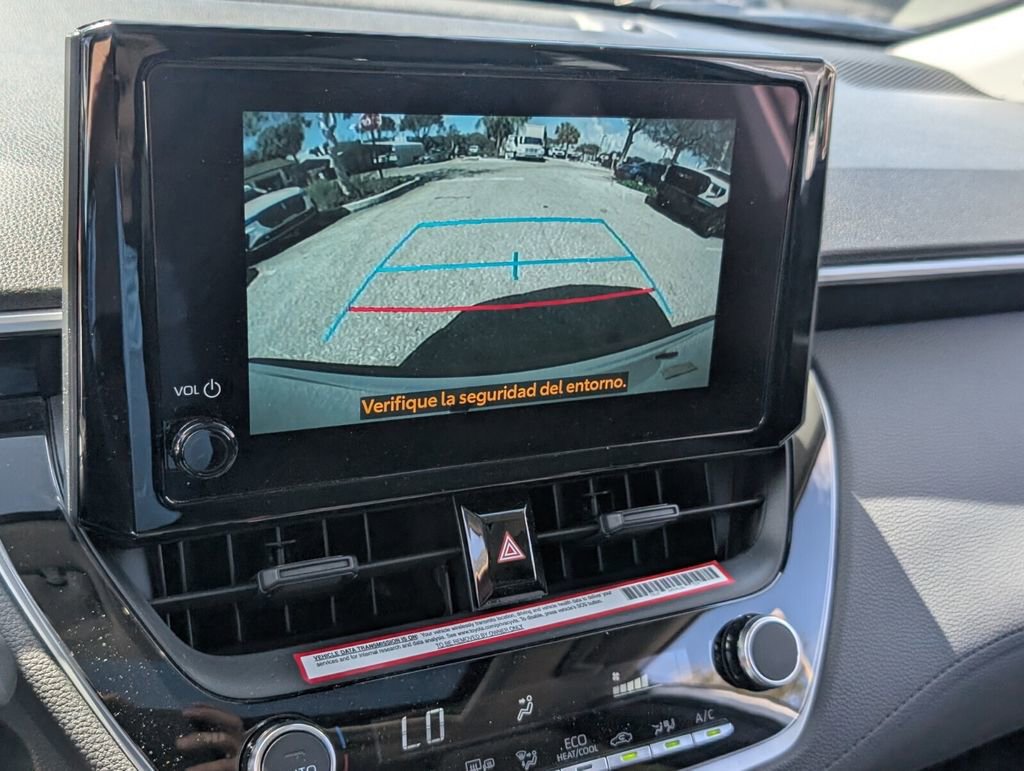 Used 2024 Toyota Corolla Cross LE w/ Moonroof Package image 21