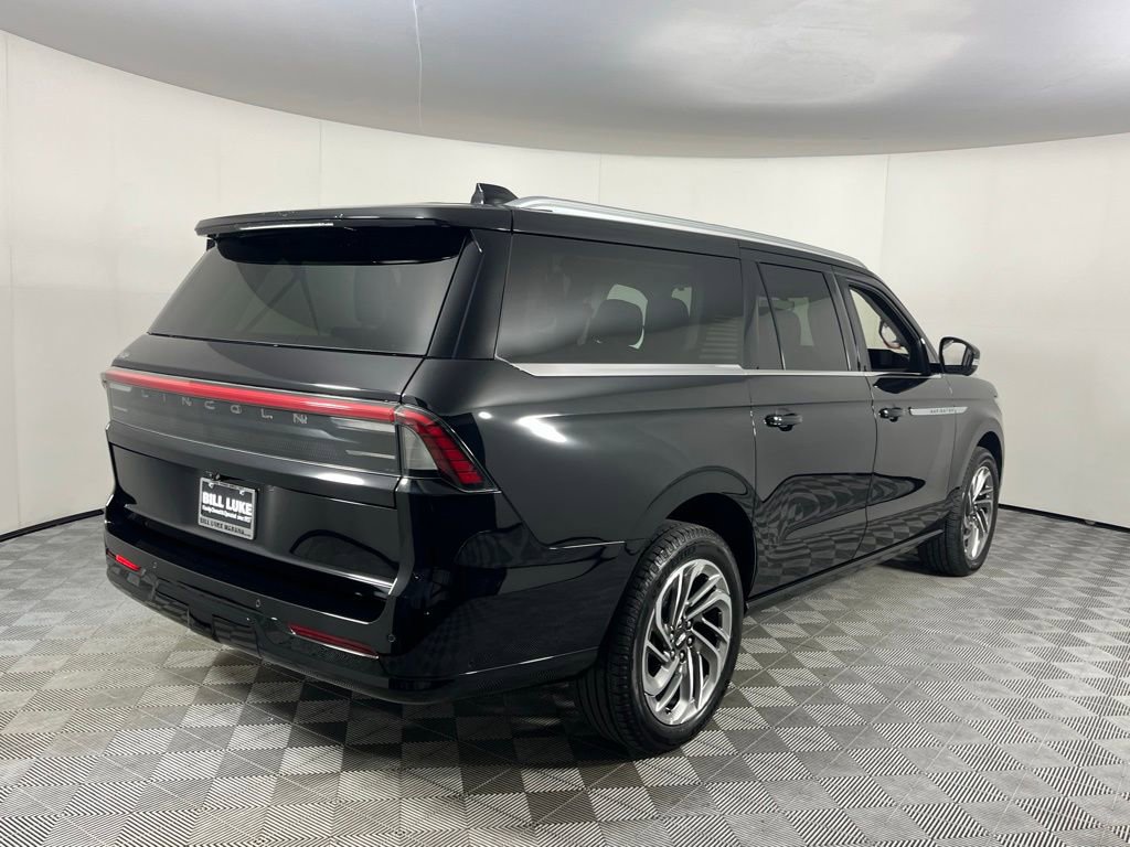 Used 2025 Lincoln Navigator L Reserve image 5