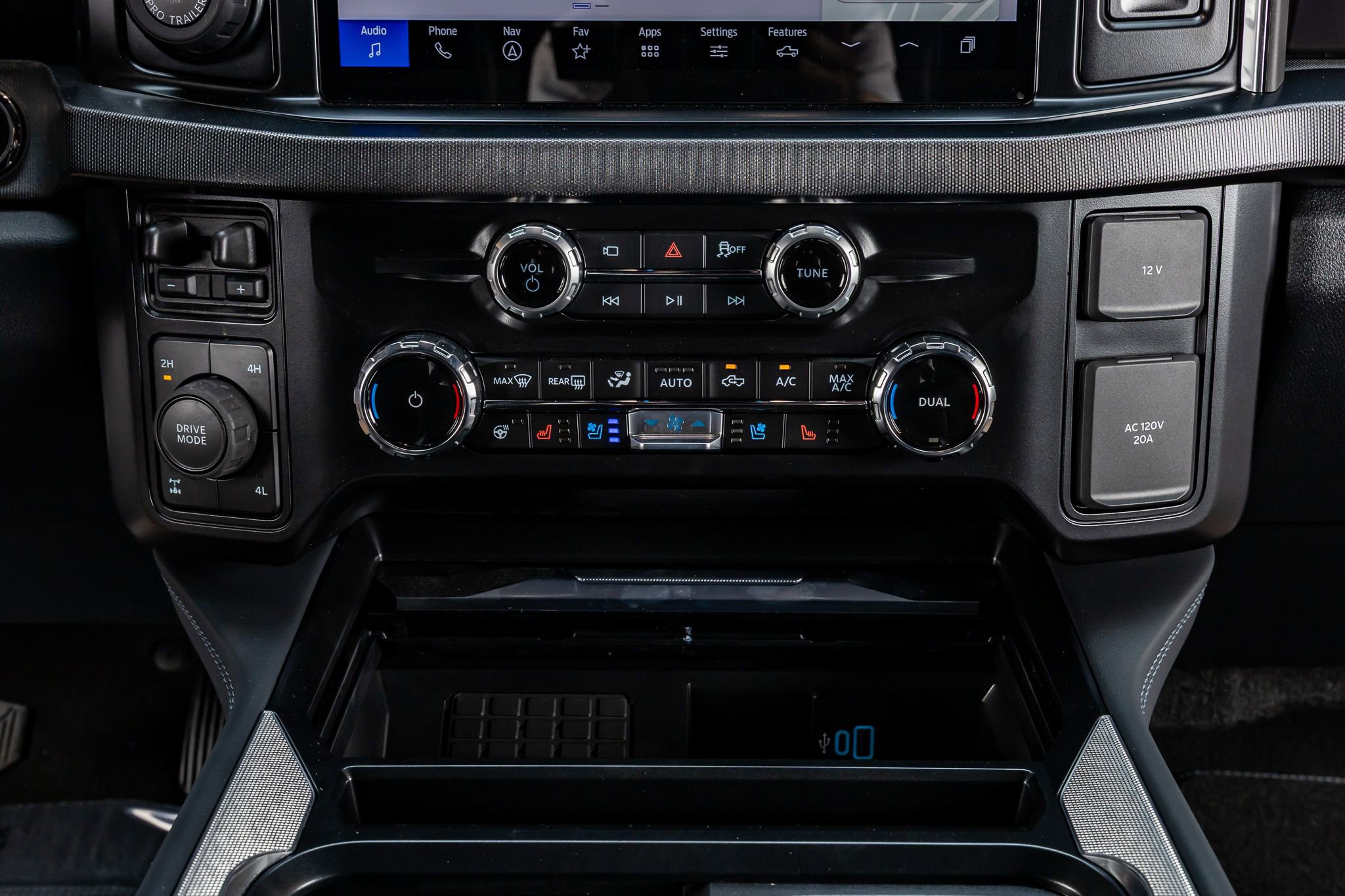 Used 2026 Ford F250 Platinum AWD/4WD image 25