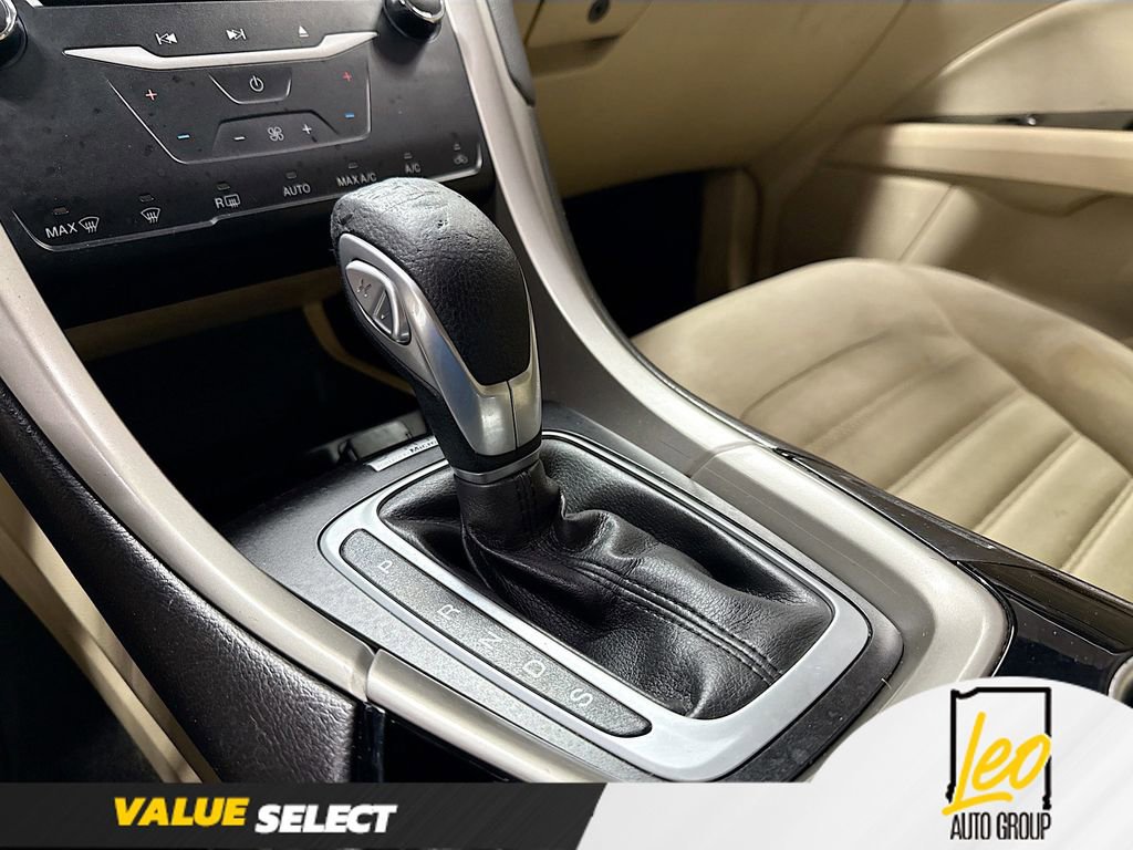 Used 2013 Ford Fusion SE FWD image 18