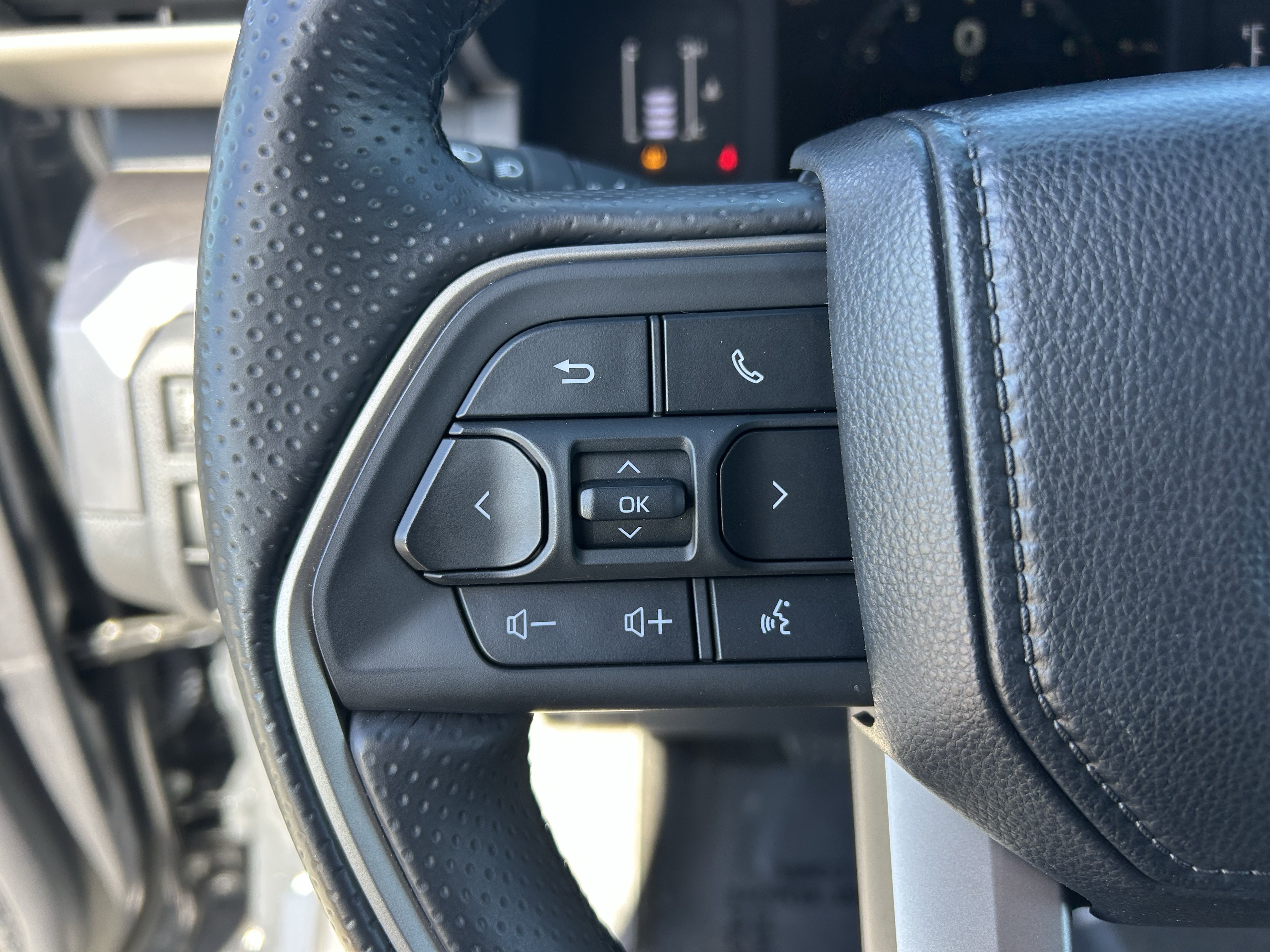 Certified 2026 Toyota 4Runner SR5 RWD image 28