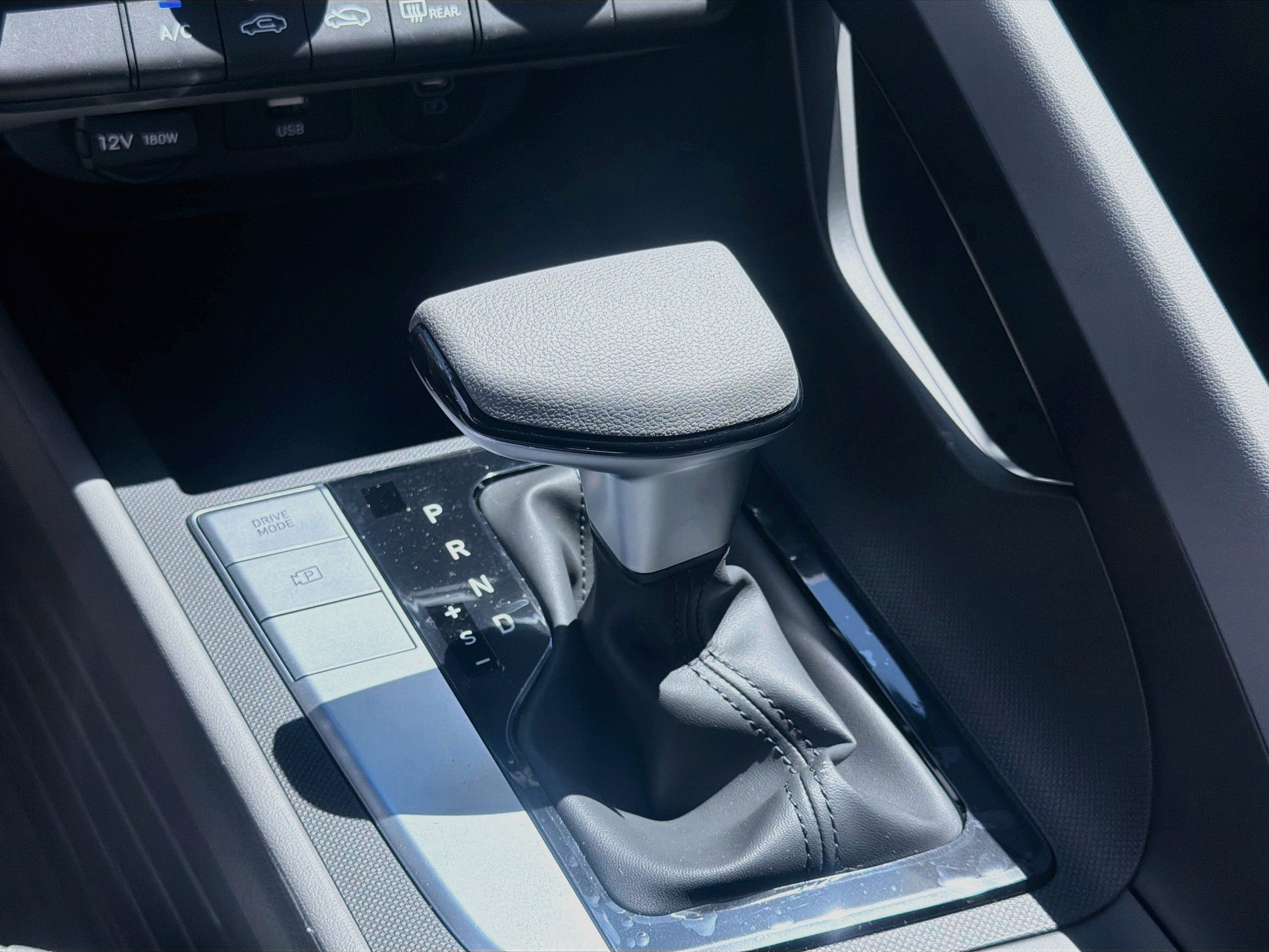 New 2026 Hyundai Elantra SE FWD image 13
