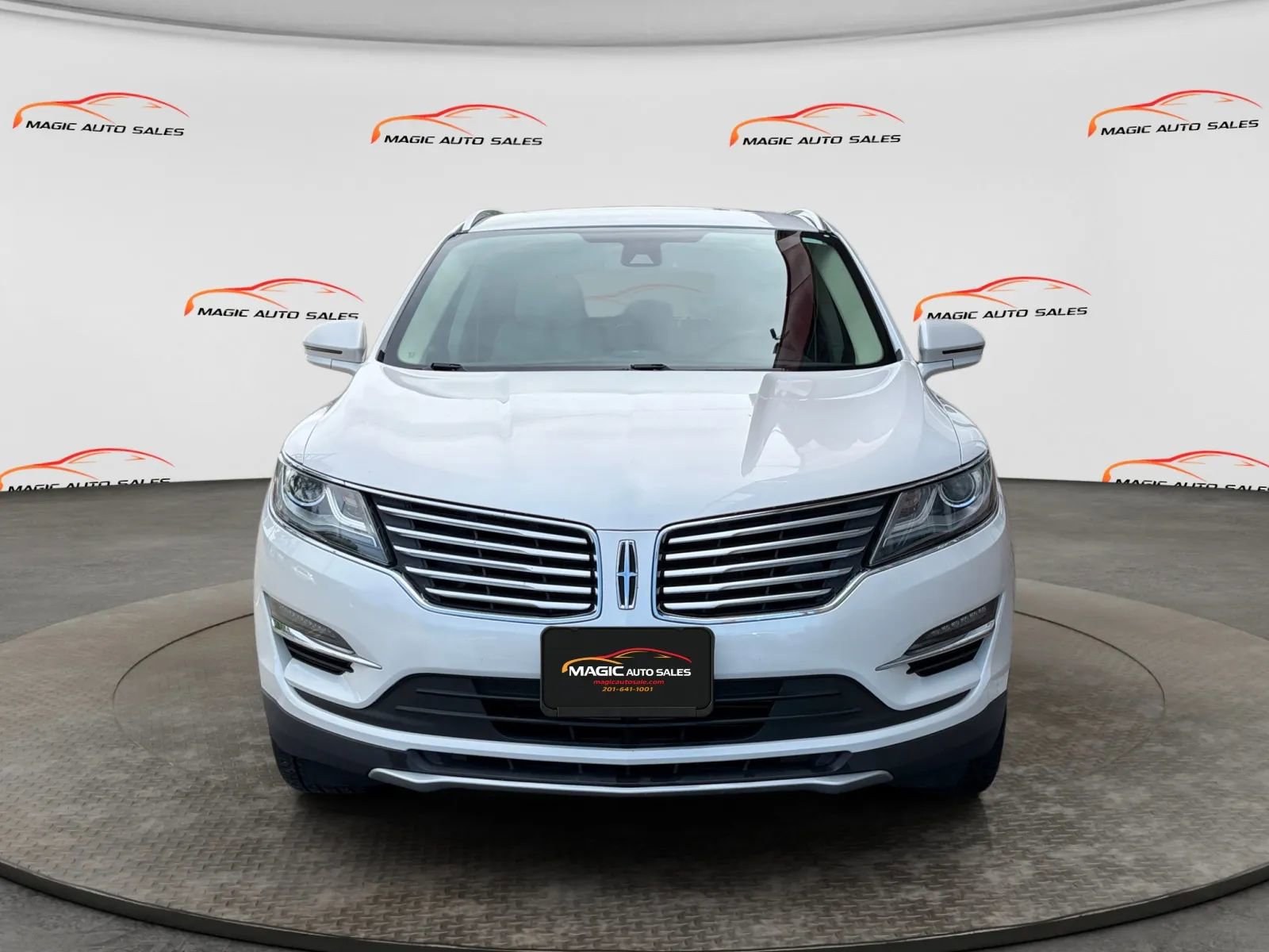 Used 2018 Lincoln MKC Reserve w/ Lincoln MKC Climate Package AWD/4WD image 3