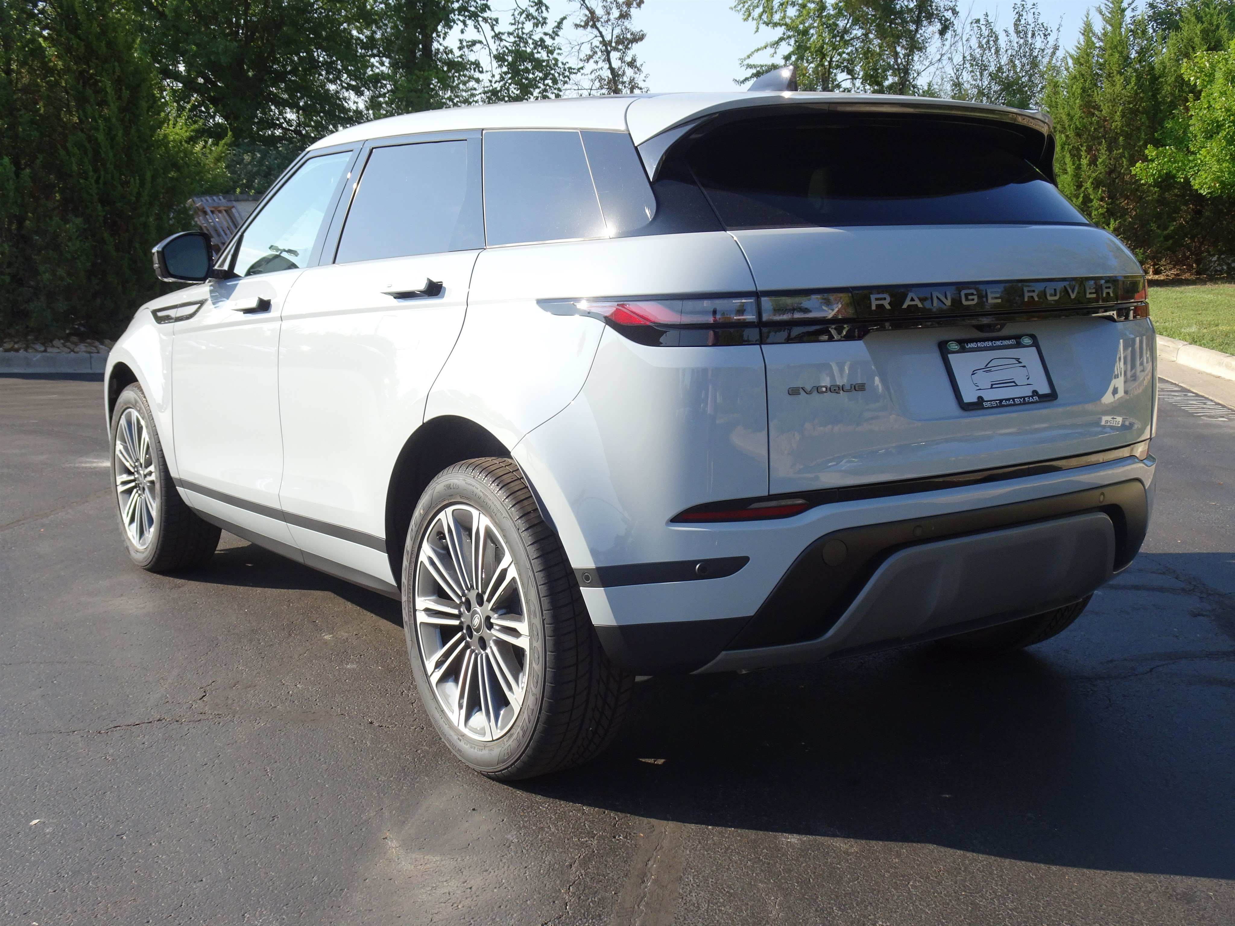 New 2026 Land Rover Range Rover Evoque S AWD/4WD image 6