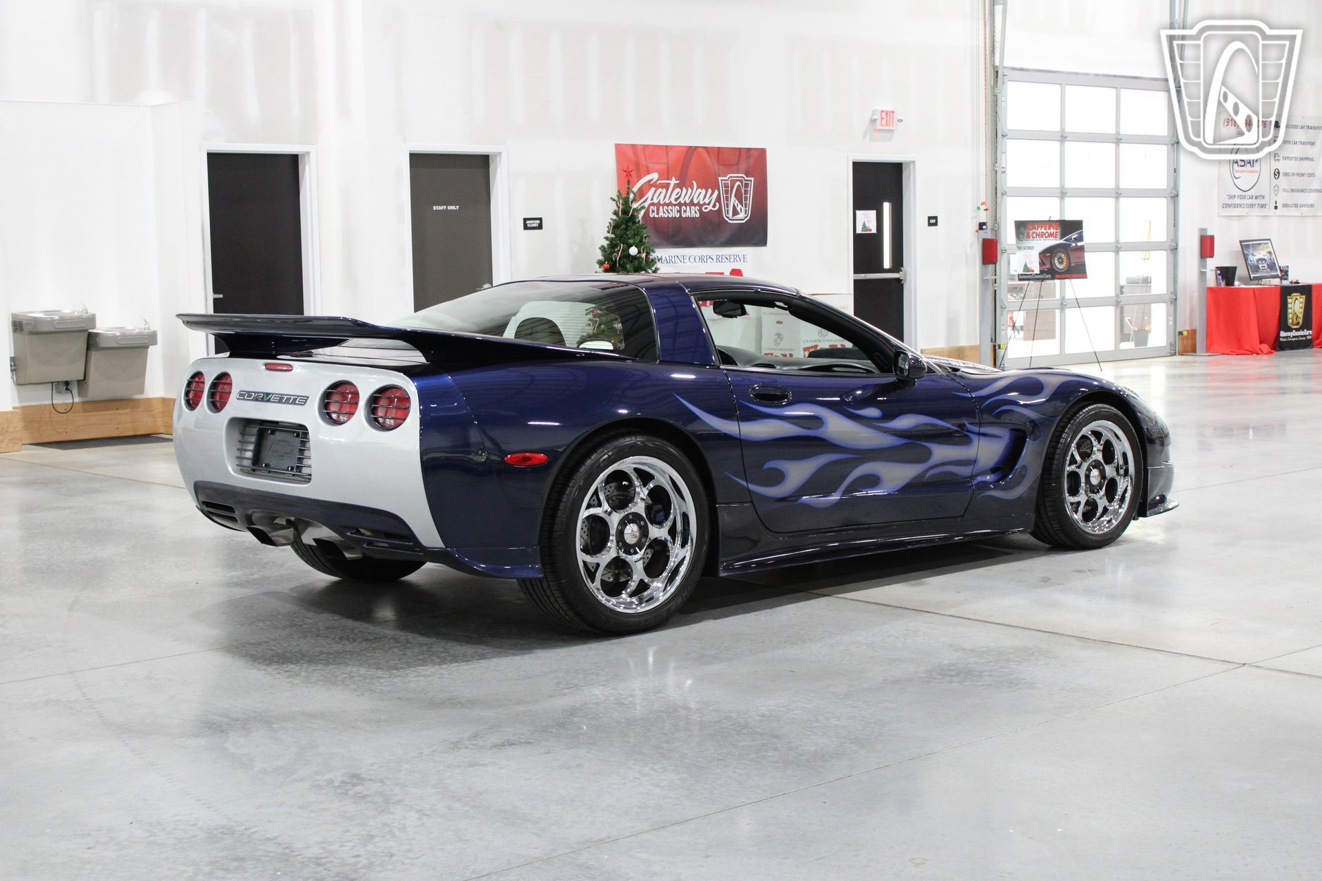 Used 2000 Chevrolet Corvette Coupe image 18