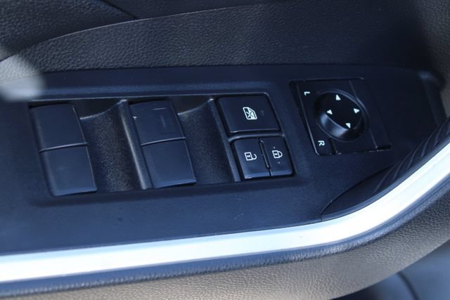 Used 2020 Toyota RAV4 LE w/ Carpet Mat Package AWD/4WD image 12