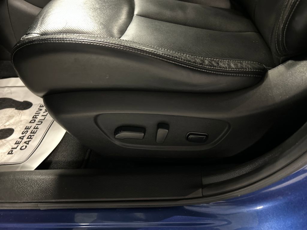 Used 2018 Nissan Rogue SL image 11