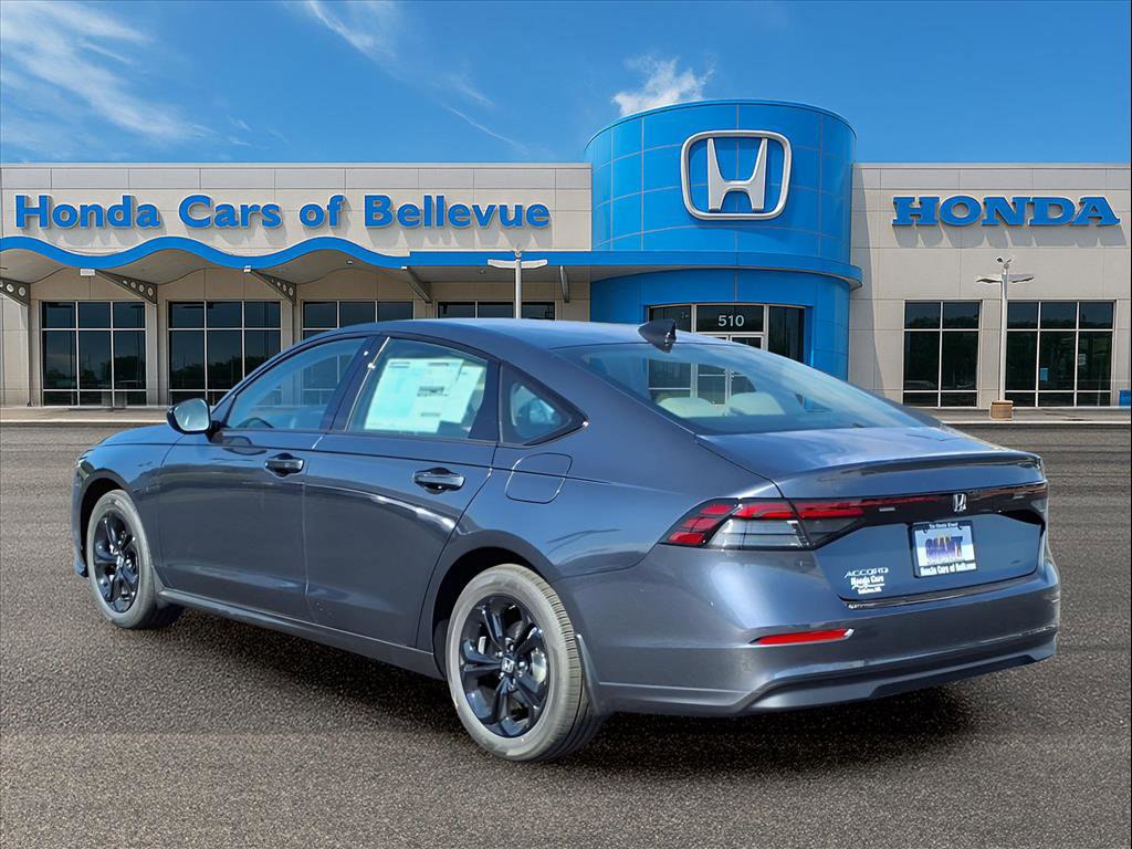 New 2025 Honda Accord SE image 3
