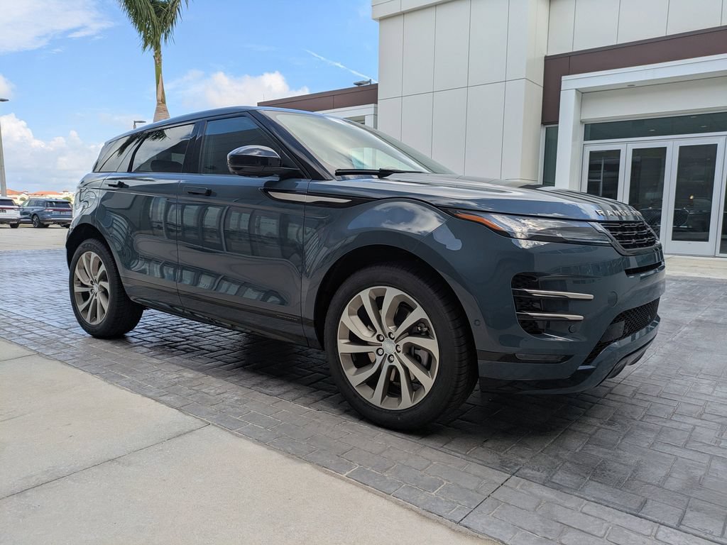 New 2026 Land Rover Range Rover Evoque Hoxton AWD/4WD image 3