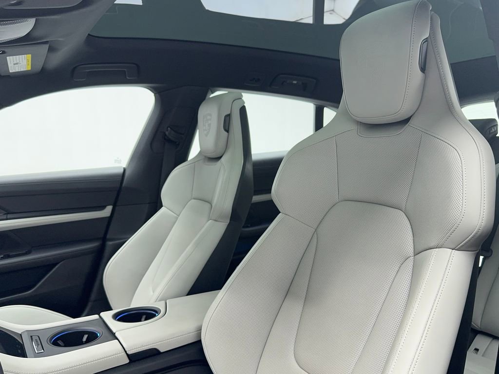 Used 2023 Porsche Taycan 4S image 37