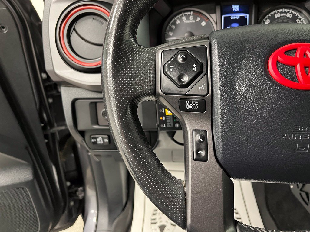 Used 2017 Toyota Tacoma TRD Sport w/ Tow Package (A/T) AWD/4WD image 29