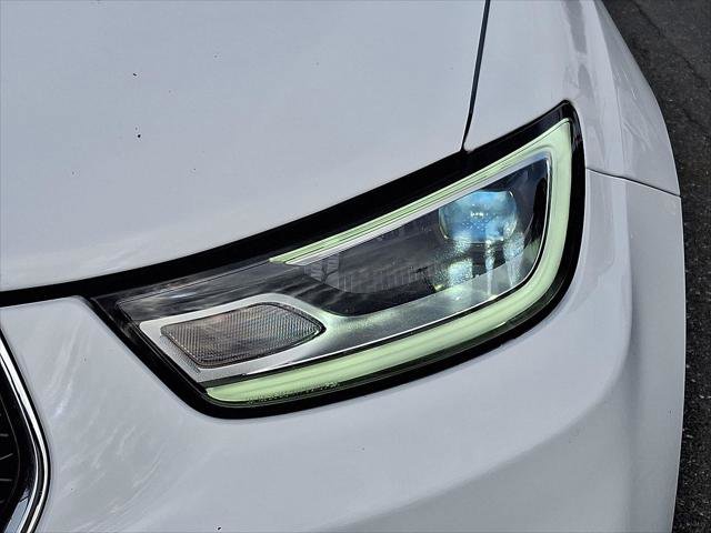 Certified 2024 Chrysler Pacifica Touring-L image 8