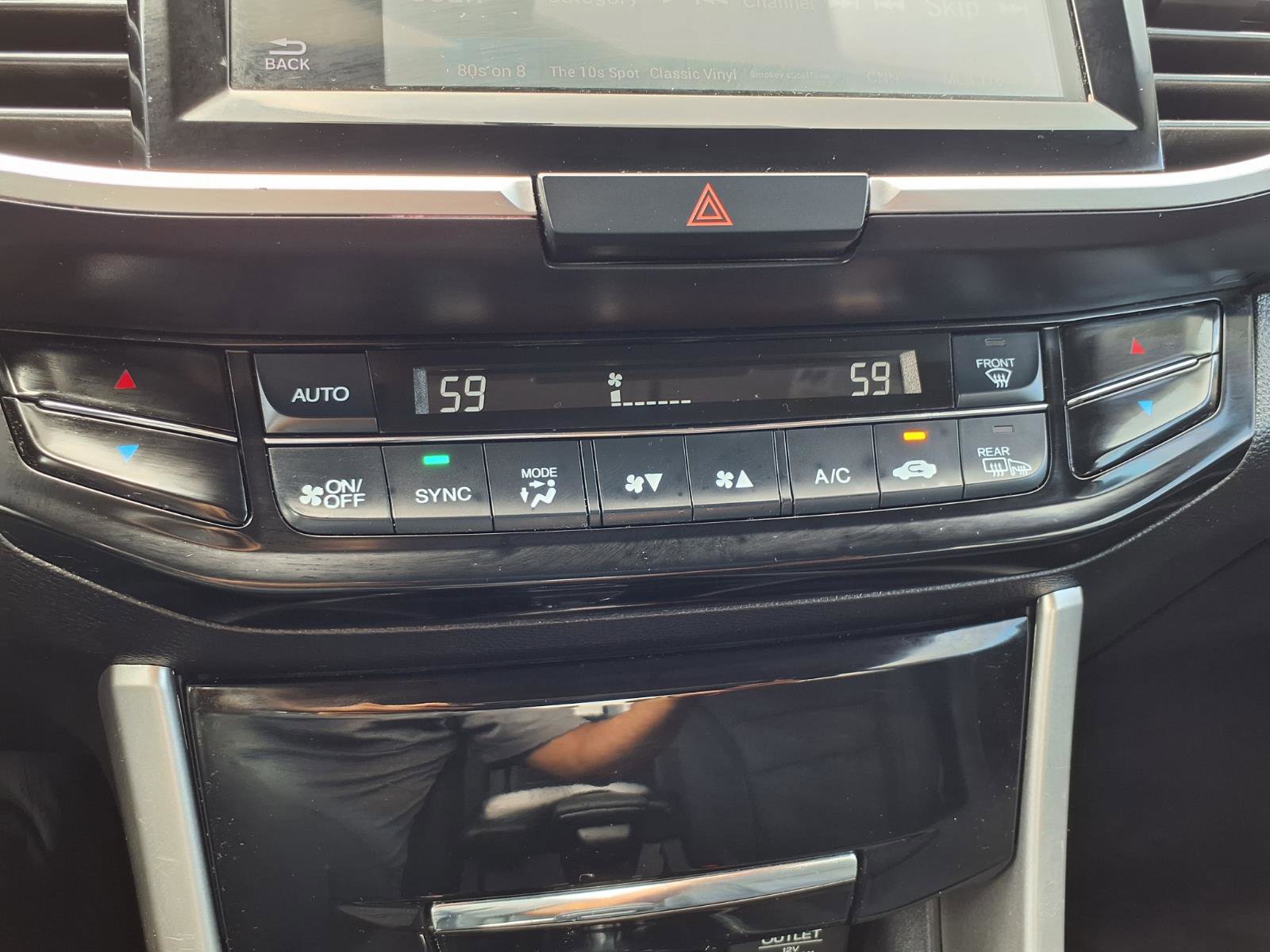 Used 2017 Honda Accord EX image 8